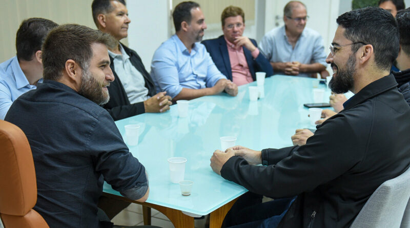 with 216094 Easy Resize.com