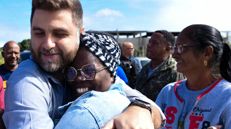 with 216152 Easy Resize.com