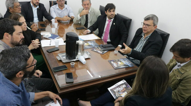 with 216238 Easy Resize.com