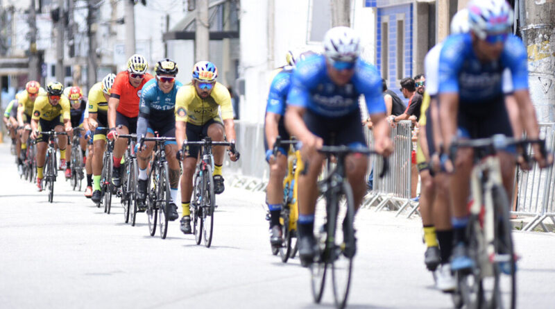 with 216522 Easy Resize.com