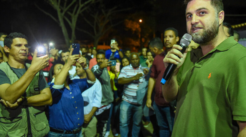 with 216788 Easy Resize.com