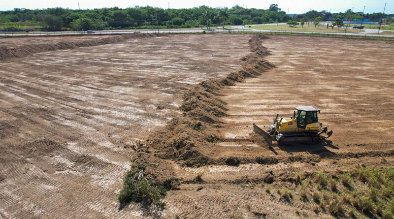 with 216850 Easy Resize.com