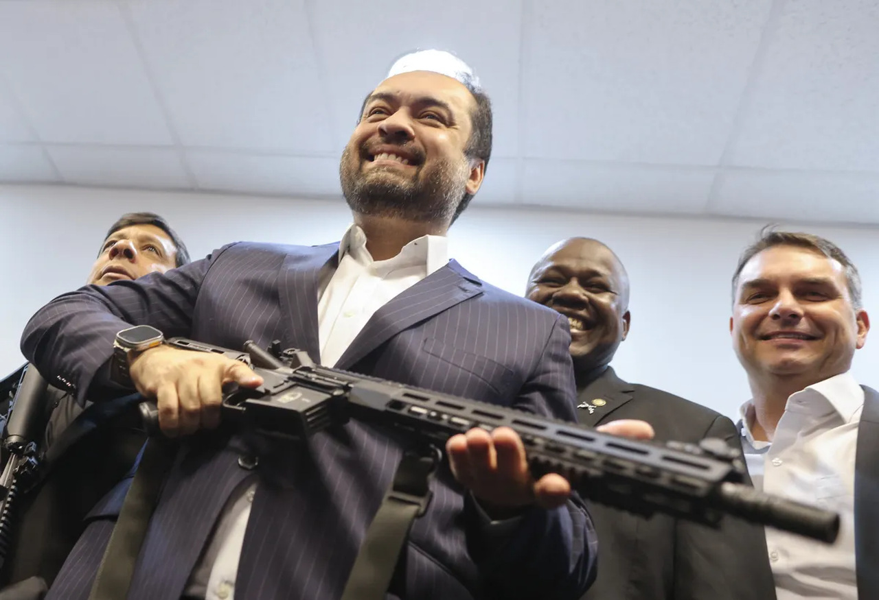 Datafolha: Cláudio Castro tem maior aprovação após megaoperação nos complexos da Penha e Alemão