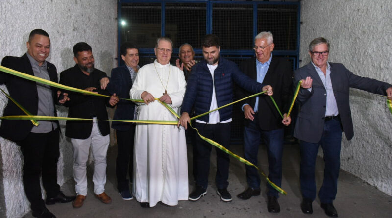 with 217480 1 Easy Resize.com