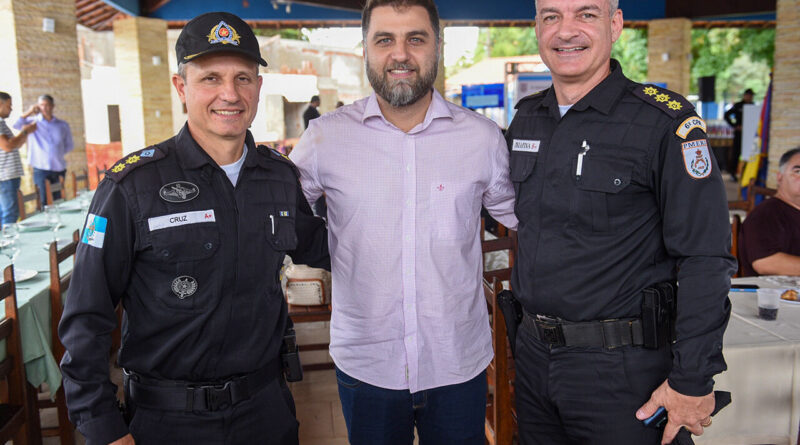 with 218982 Easy Resize.com