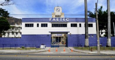 Faetec abre inscrições para 367 vagas temporárias. Salários até R$ 3.591,60