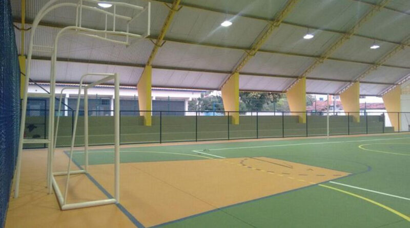 with 106992 Easy Resize.com