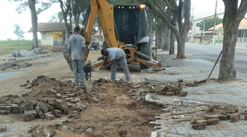 with 221202 Easy Resize.com