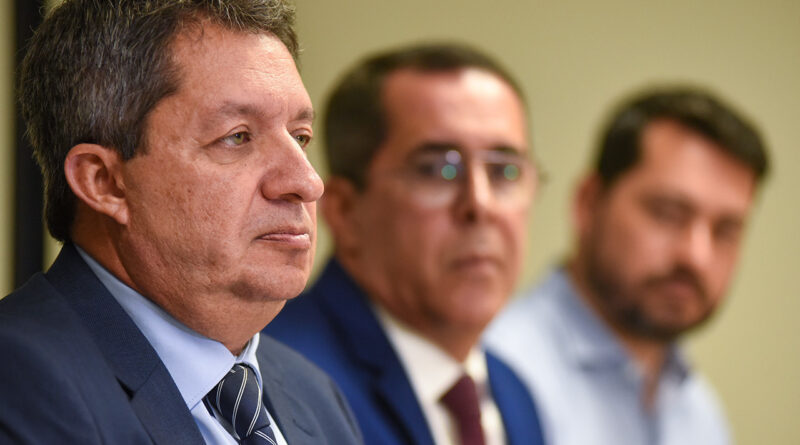 with 221478 Easy Resize.com