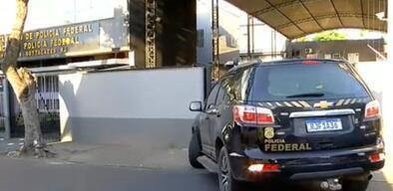PF apreende R$ 500 mil em espécie com empresário e ex-vereador em Campos