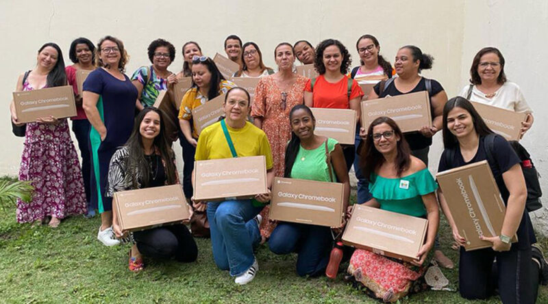 with 222030 Easy Resize.com