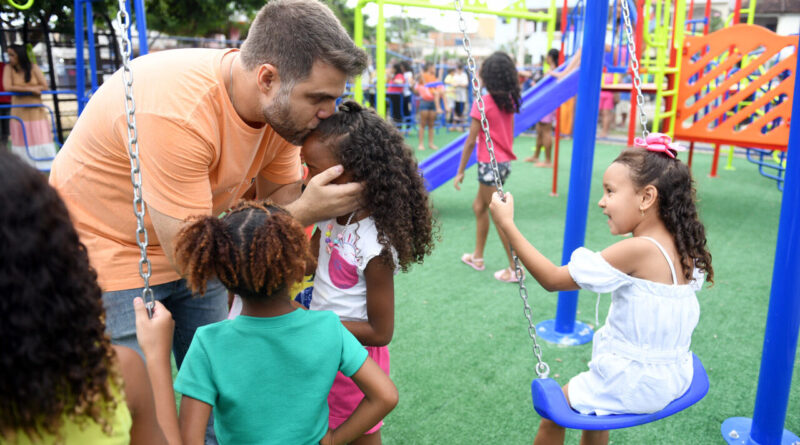 with 222442 Easy Resize.com