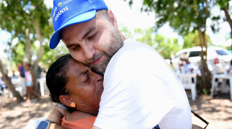 with 223252 Easy Resize.com