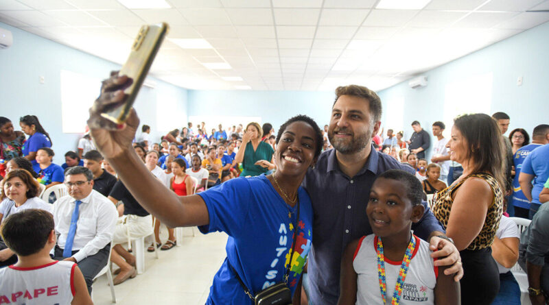 with 223350 Easy Resize.com