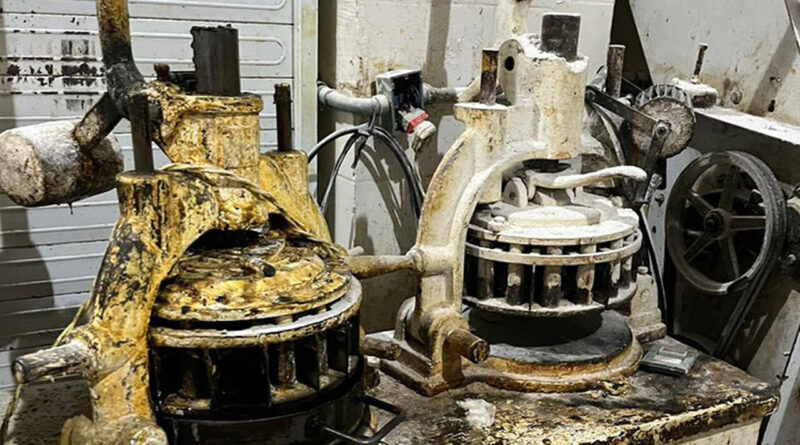 with 223436 Easy Resize.com