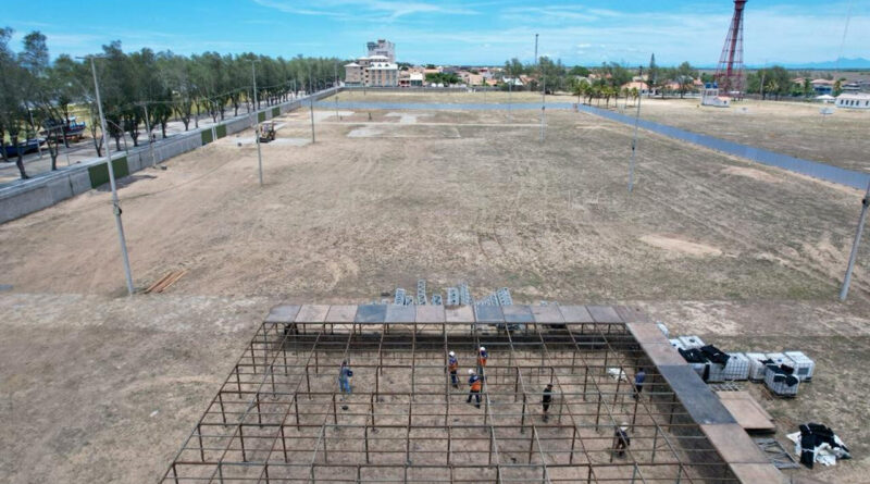 with 223556 Easy Resize.com