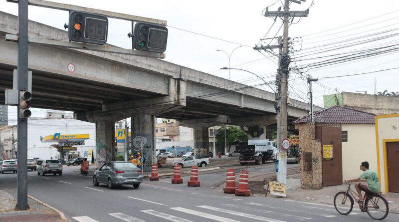 with 223880 Easy Resize.com