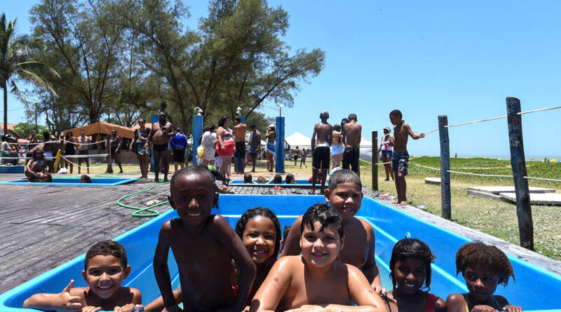 with 224036 Easy Resize.com