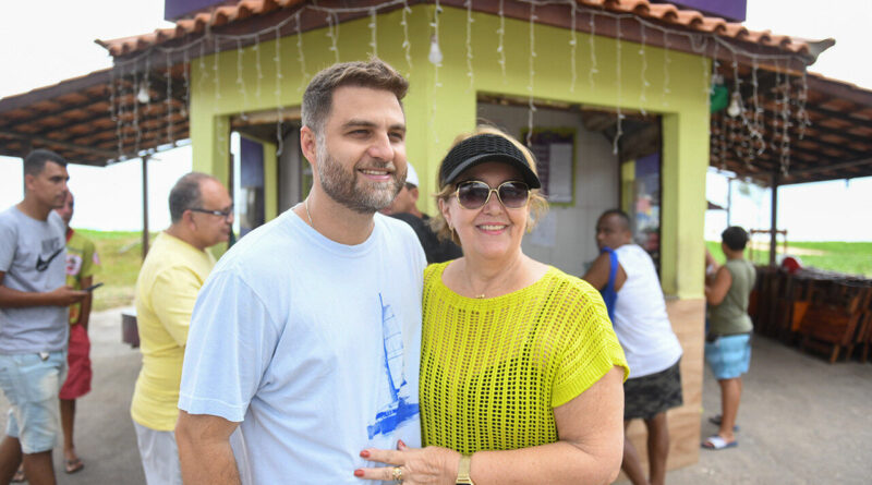 with 224232 Easy Resize.com