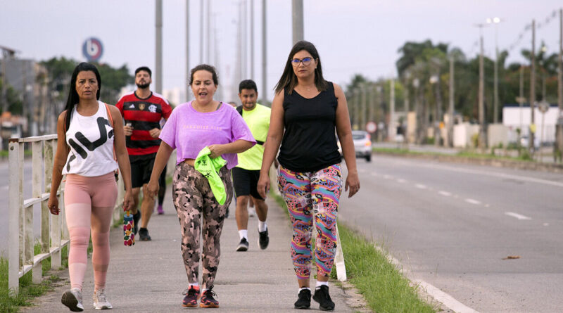 with 224254 Easy Resize.com