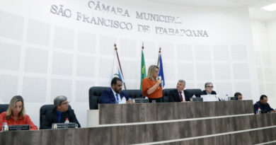 Prefeita Francimara prestigia a 1ª sessão ordinária de 2024 na Câmara de Vereadores