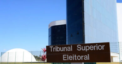 TSE aguarda STF para decidir sobre terceiro mandato de prefeito