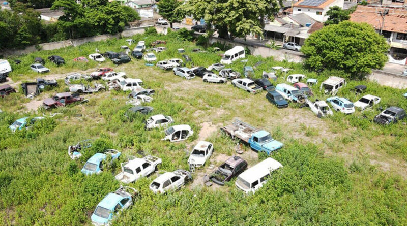 with 225661 Easy Resize.com