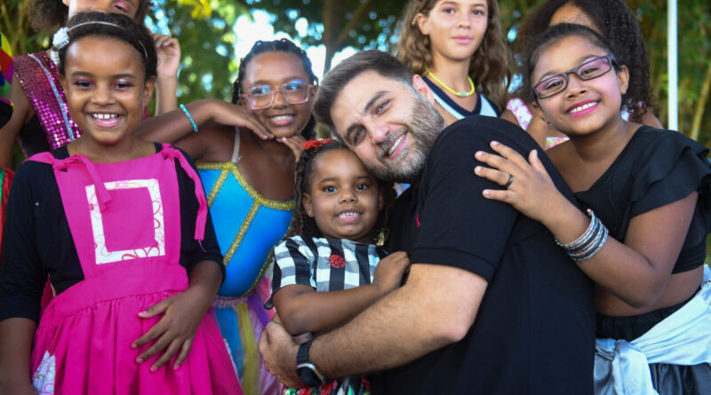 with 226131 Easy Resize.com