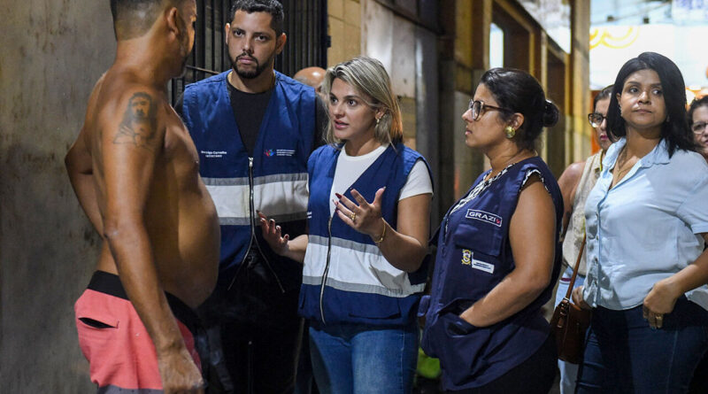 with 226134 Easy Resize.com