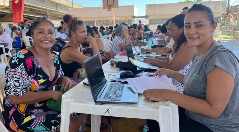 with 226198 Easy Resize.com