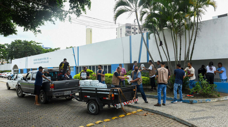 with 226395 Easy Resize.com