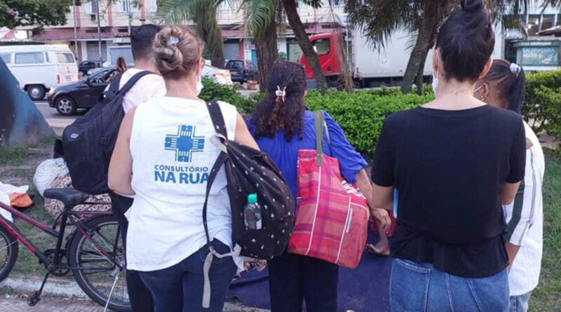 with 226426 Easy Resize.com