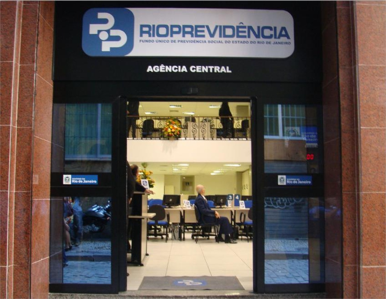 Rioprevidência: TCE-RJ proíbe governo de investir em fundos do Banco Master