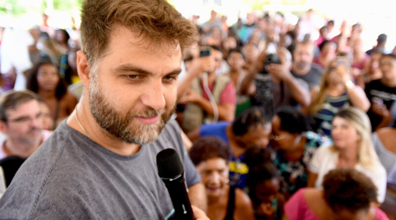 with 226635 Easy Resize.com