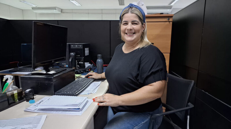 with 226685 Easy Resize.com