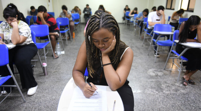 with 226705 Easy Resize.com