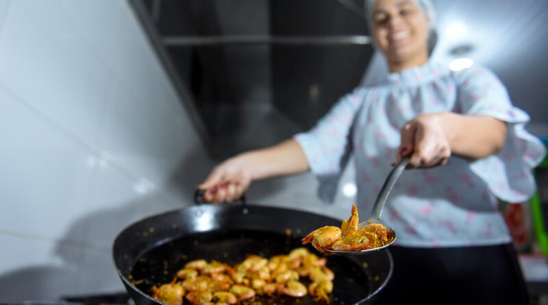 with 227167 Easy Resize.com