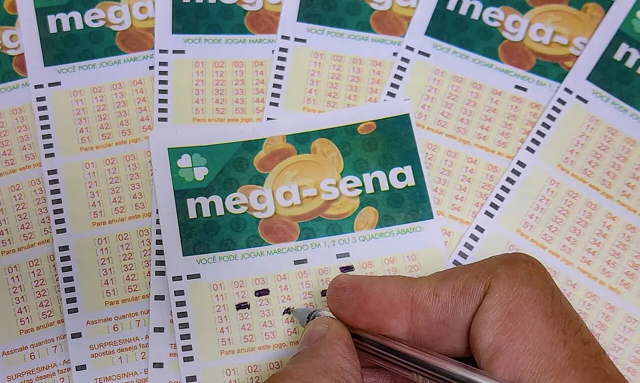 Mega-Sena acumula de novo, agora em R$ 230 milhões