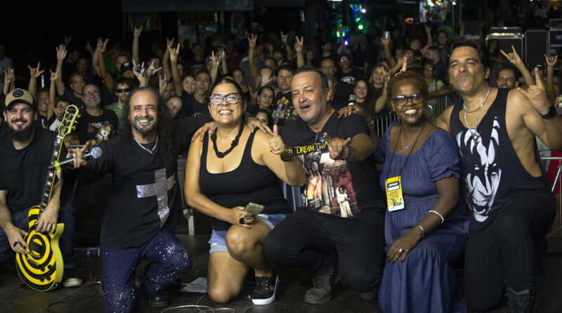 with 227342 Easy Resize.com