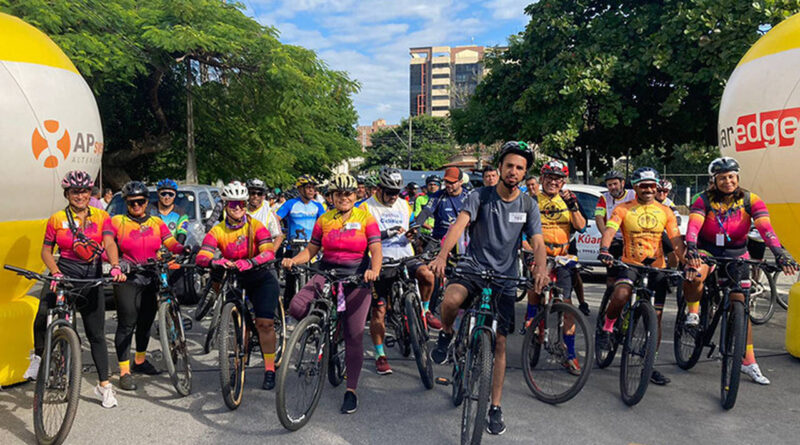 with 227504 Easy Resize.com