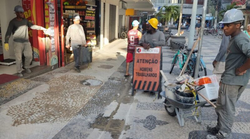 with 227592 Easy Resize.com