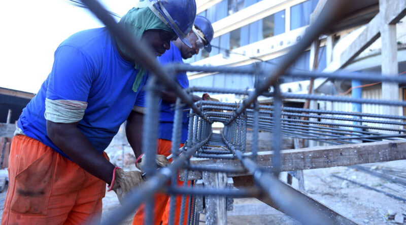 with 227714 Easy Resize.com