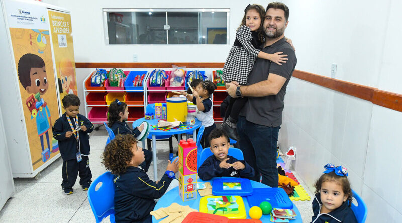 with 228972 Easy Resize.com