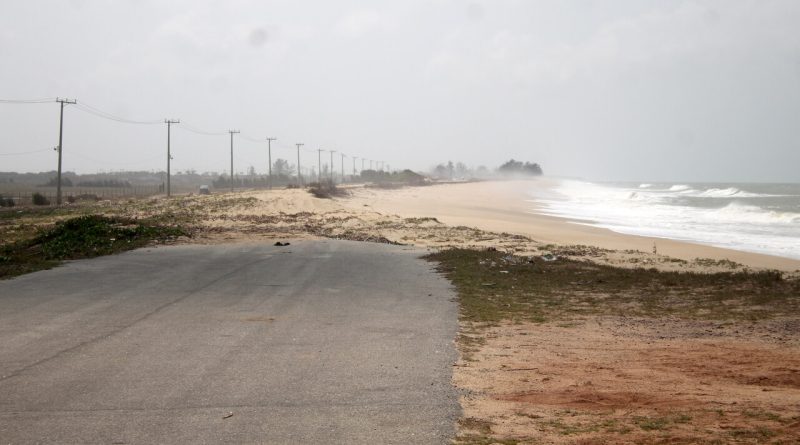 Avanco do Mar do Farol foto rodrigo silveira 8 Easy Resize.com