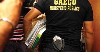 GAECO/MPRJ cumpre mandados de busca e apreensão contra ex-deputado por exploração de jogos ilegais em Saquarema