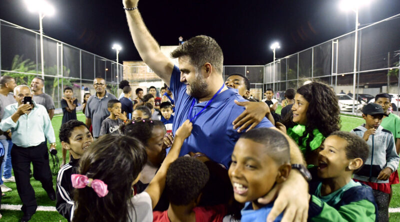 with 230051 Easy Resize.com