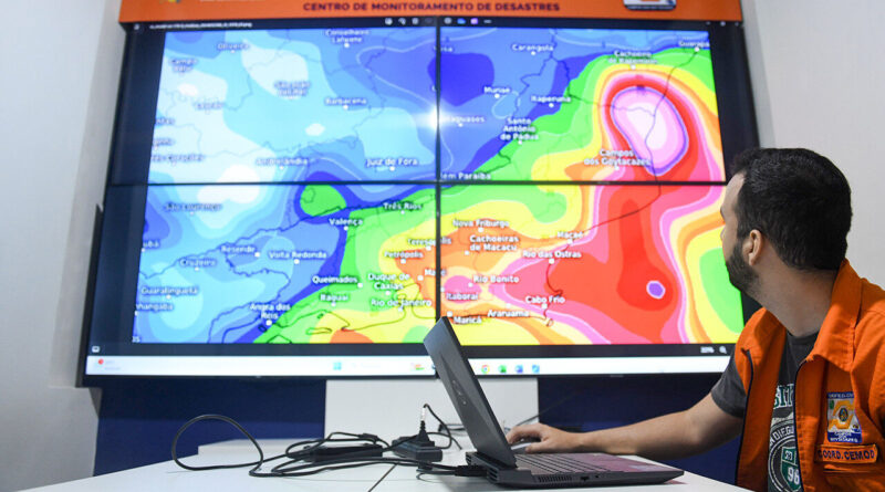 with 230240 Easy Resize.com