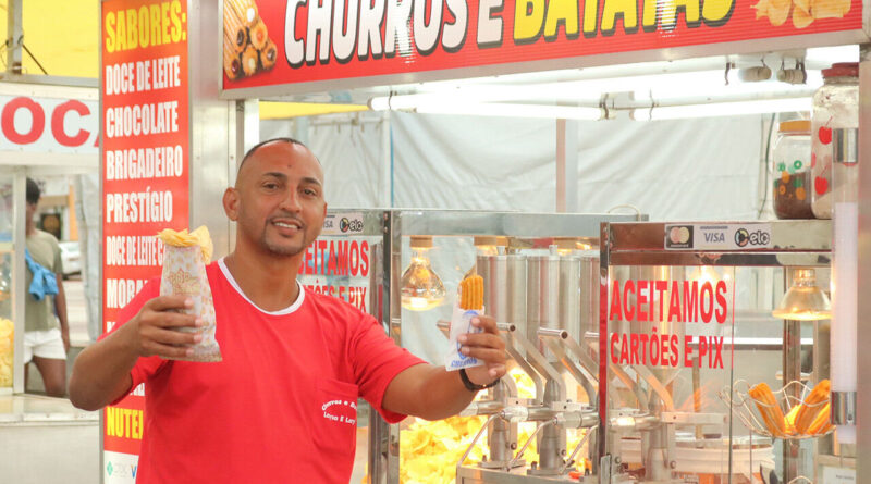 with 230648 Easy Resize.com