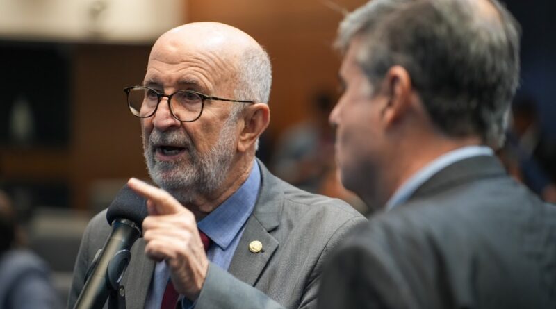 Luiz Paulo 5 Easy Resize.com