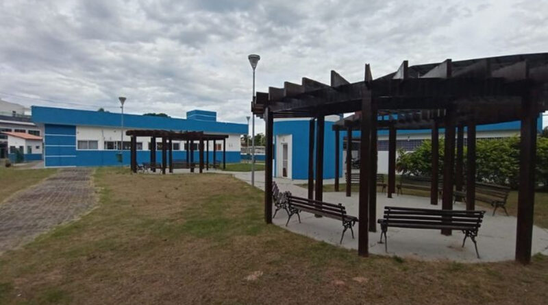 with 236327 Easy Resize.com